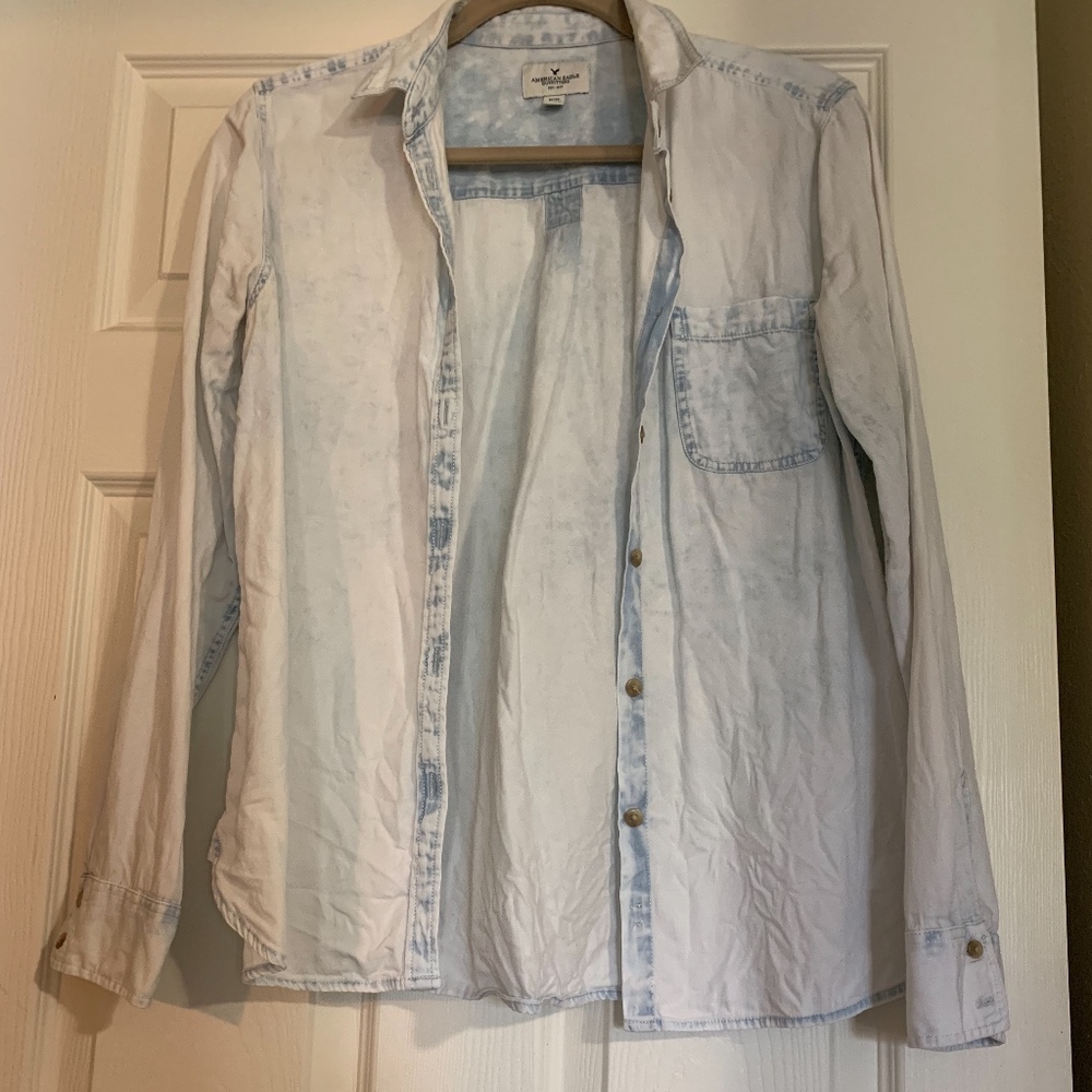 American Eagle Button Down Shirt